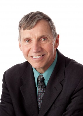 David C. Hilmers ’72, is an associate professor in the departments of internal medicine and pediatrics at the Baylor College of Medicine in Houston. In addition to teaching medical students and residents, his clinical pursuits have included international HIV, pediatrics special needs, emergency medicine, tropical medicine, international nutrition, and inpatient internal medicine. He devotes a great deal of his time to international and local volunteer service and disaster relief, and has worked with a number of international research agencies including the United Nations and the Centers for Disease Control. He is involved in the selection and evaluation of biomedical equipment and countermeasures for long-term manned space flight, including the International Space Station, and he is an advisor to the National Space Biomedical Research Institute. Prior to medical school he was a Marine Corps Colonel, aviator and electrical engineer, and served as a NASA astronaut on four space shuttle missions.