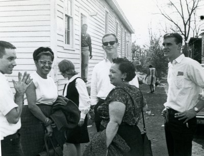 Volunteers worked in small groups to hand out voter registration materials in the African-American neighborhoods of Montgomery, Ala. Roger Davis ’65