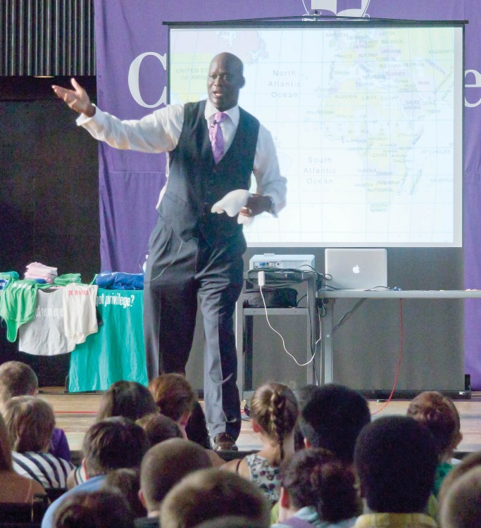 To help ensure that issues of diversity are discussed openly on campus, diversity consultant Eddie Moore Jr. '80 spoke at New Student Orientation in August