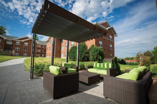 Additional spaces on campus are being named for trustees who gave leadership gifts to the residence halls project. The patio and green space between Russell and Pauley-Rorem halls is now known as The Koehn Courtyard, in honor of Linda Webb Koehn ’66 and Thomas Koehn of Des Moines, Iowa. Photo by Bill Adams