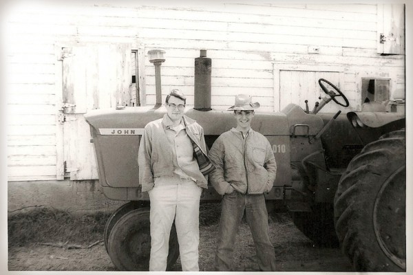 Robert Keen ’67 (left) and David Meyer ’67 in spring of their freshman year at Just-A-Mere farm in DeWitt, Iowa.
