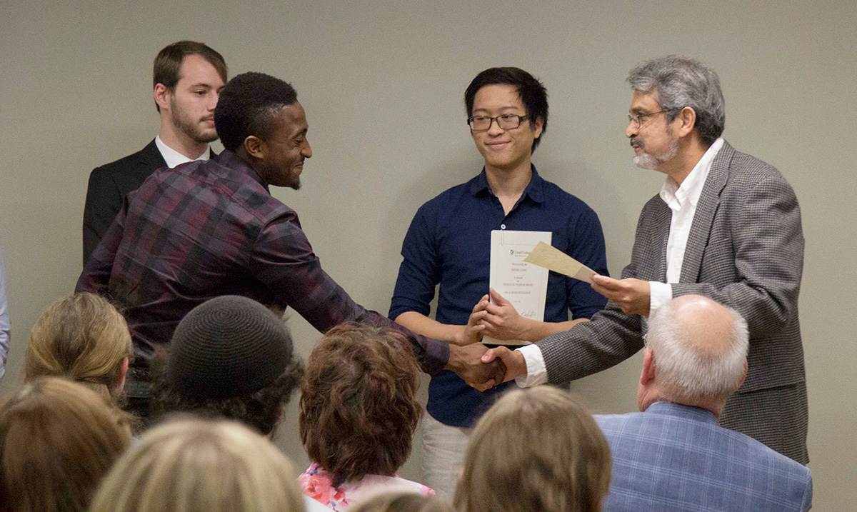 awards-ceremony-feature