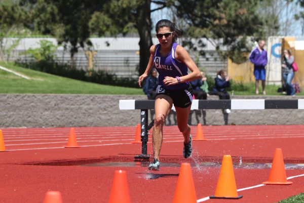 Sam Martinez ’16 races her way to first place in the 3,000 steeplechase at the Midwest Conference Outdoor Track & Field Championships. She later took eighth place at the NCAA Division III Championships. 