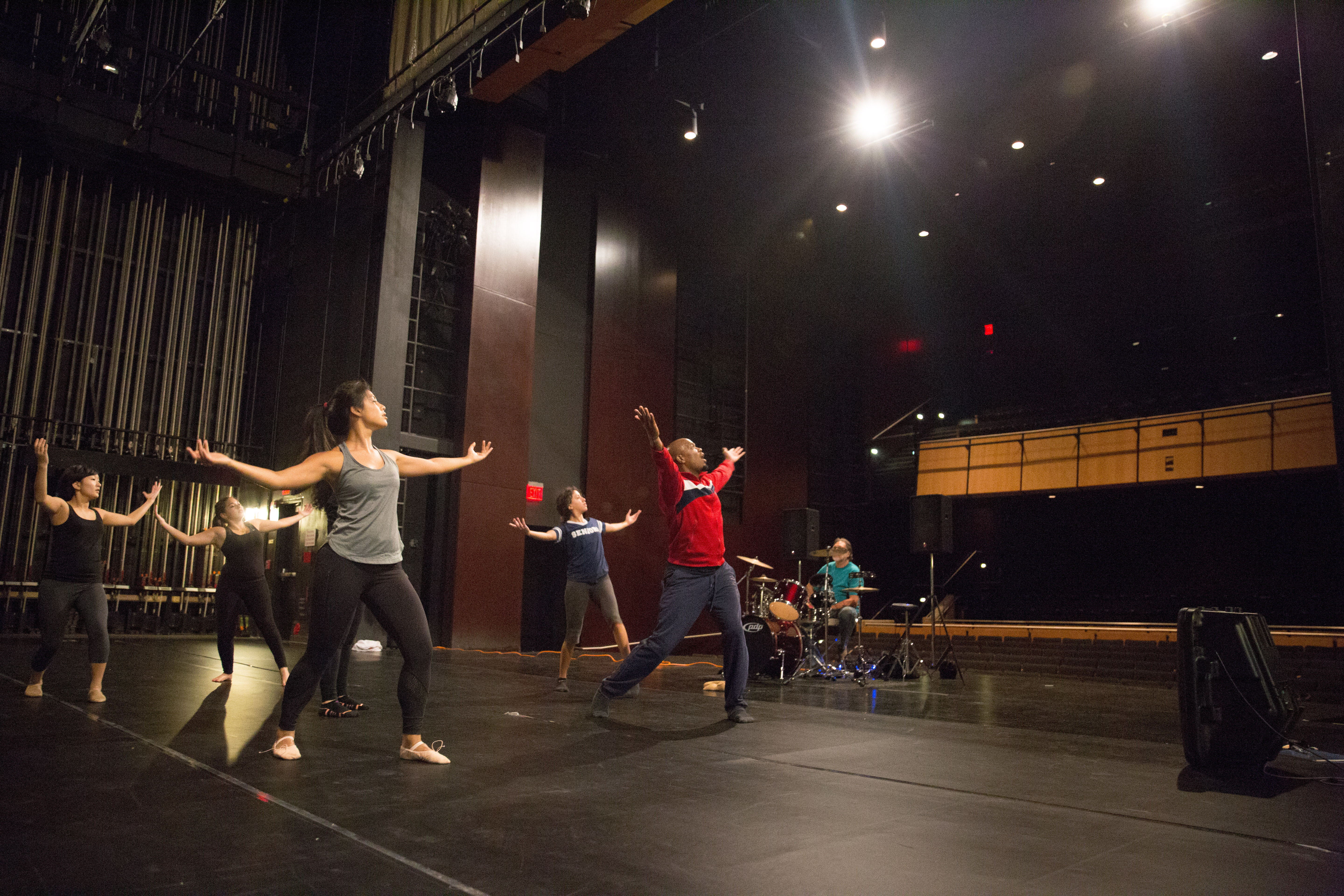 AlvonReed_and_dancers