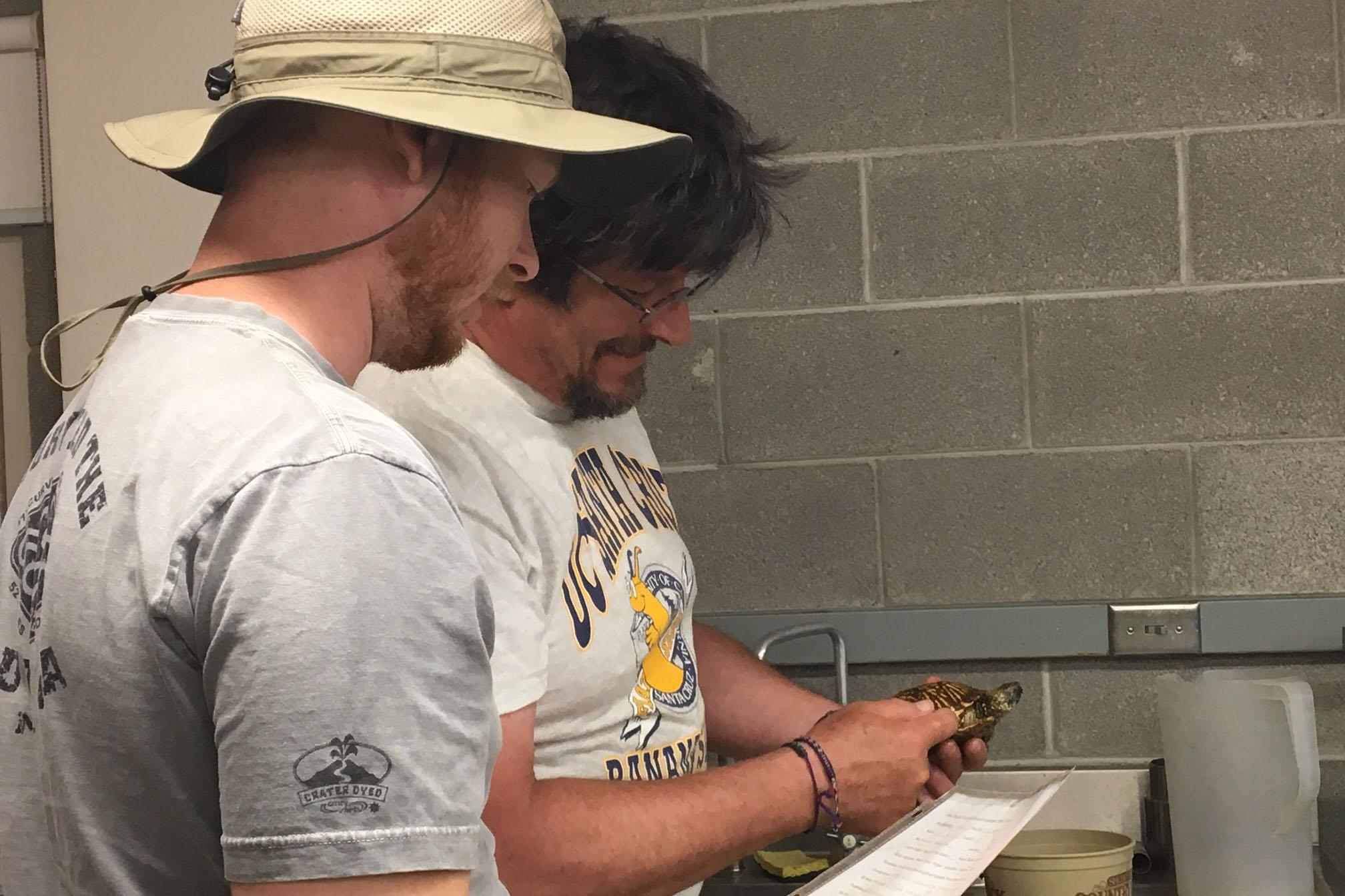 Professor Andy McCollum works with Gabe Bizovi '19