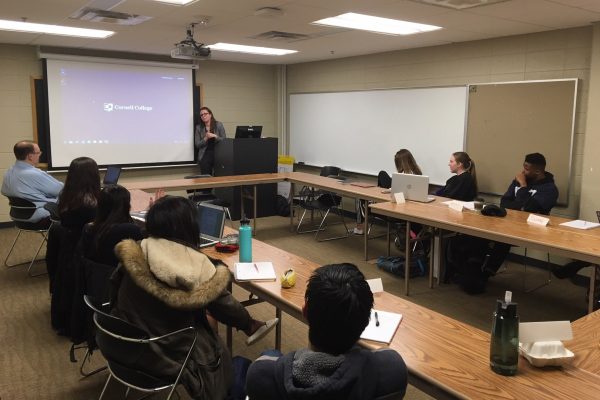 Rachel Antonuccio ’02 talks with students about her experiences working for the Johnson County Public Defender's Office.