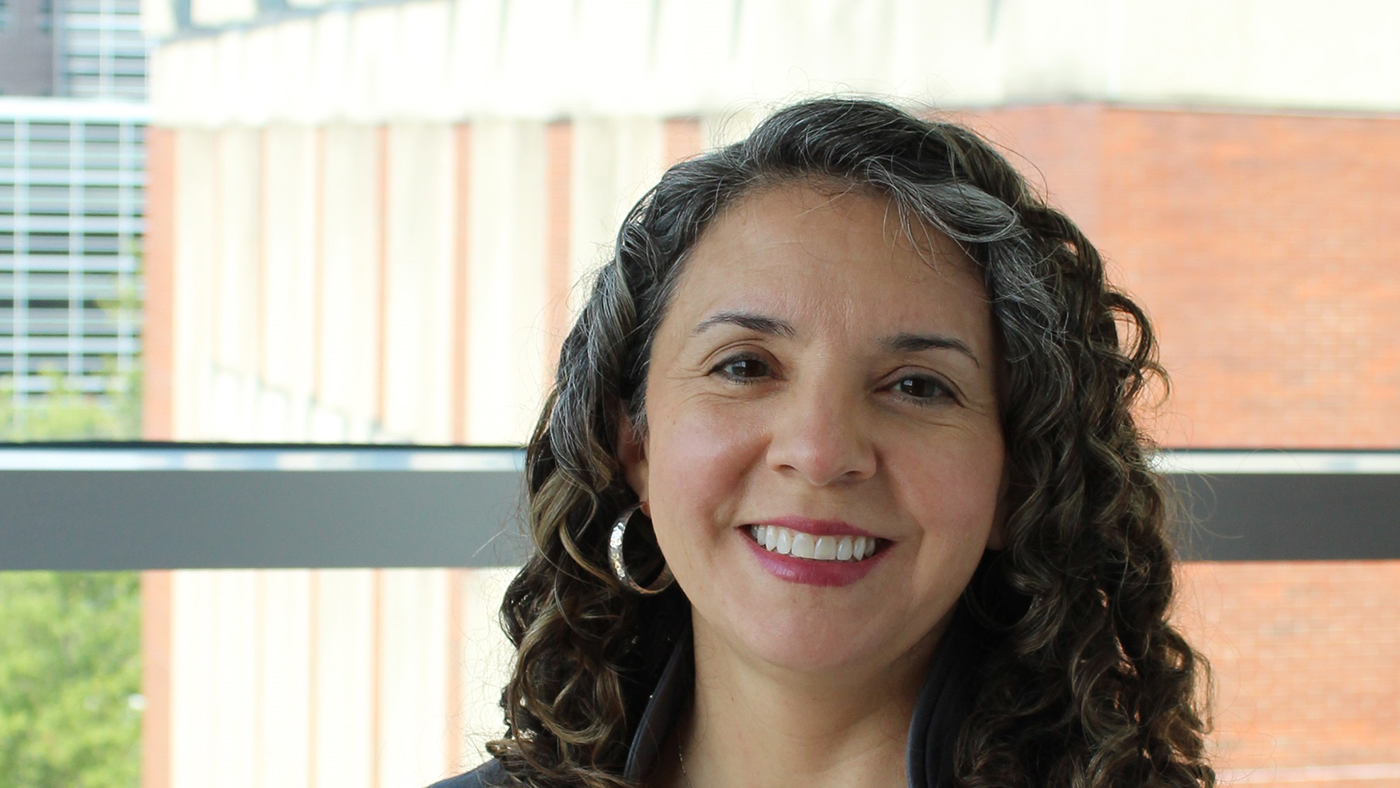 Headshot of class of 91 alum Vondolee Delgado Nixon.