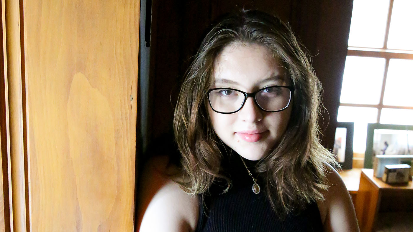 Headshot of Posse scholar Ren Solis-Roman '27