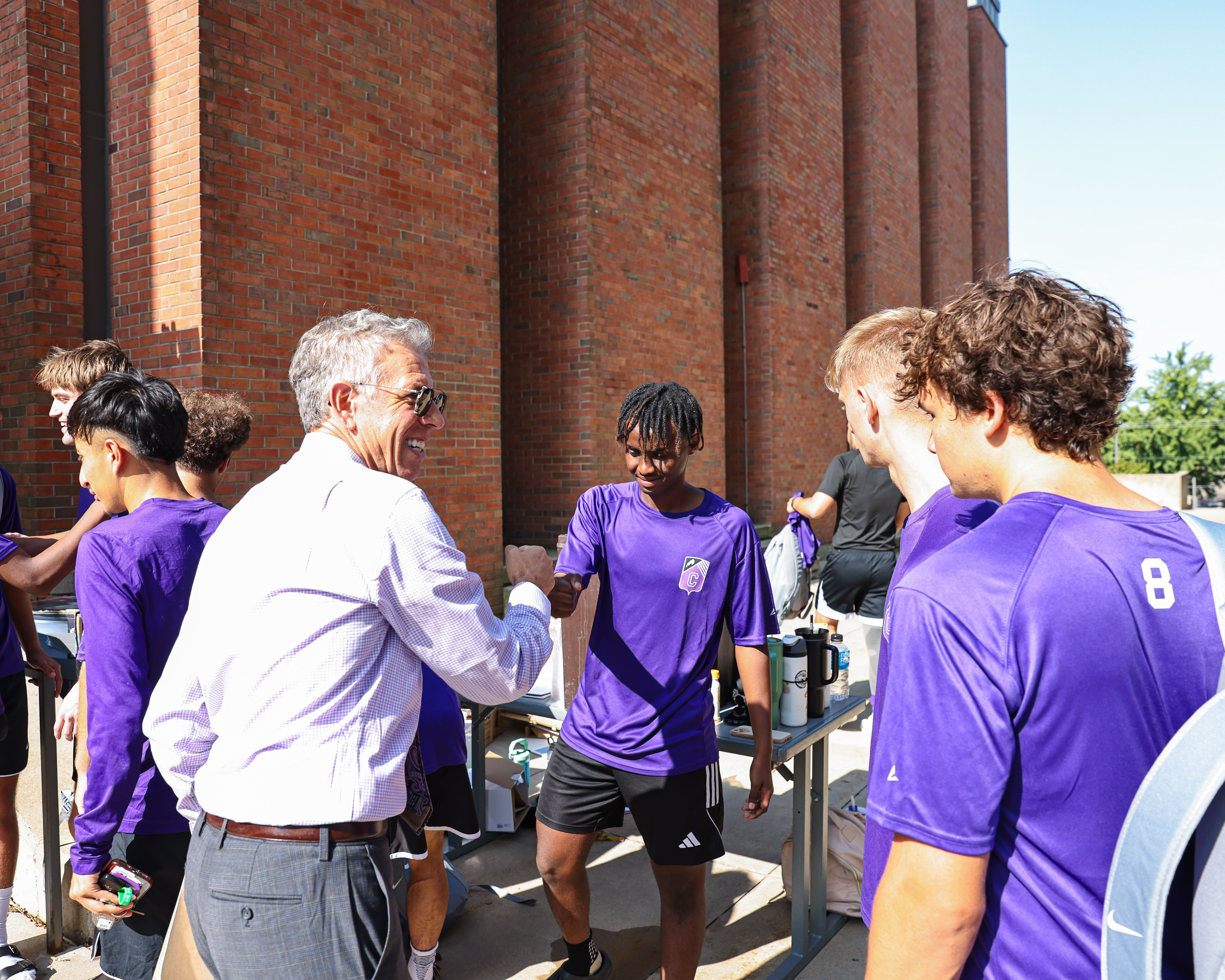 President Brand greets students on move-in day at Cornell College