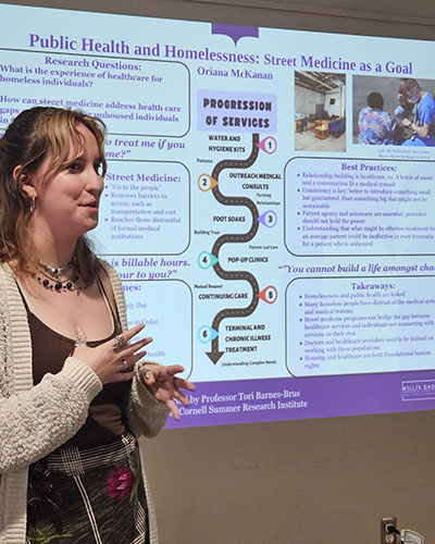 Oriana McKanan '26 presenting her poster on street medicine at the end of CSRI 2024.