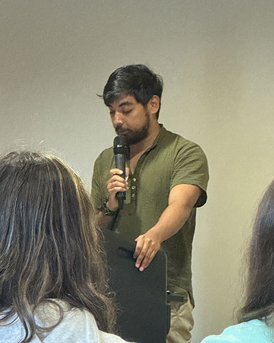 Myle Yan Tay reads from forthcoming works at Global Voices.