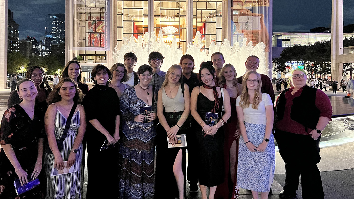 Only on Cornell’s 18-day block plan could you travel to New York City, attend 22 professional performances, visit several museums, and meet a Broadway performer whose story started on the Hilltop.