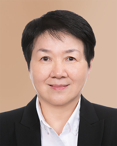 Catherine Tien-lun Sun ’73