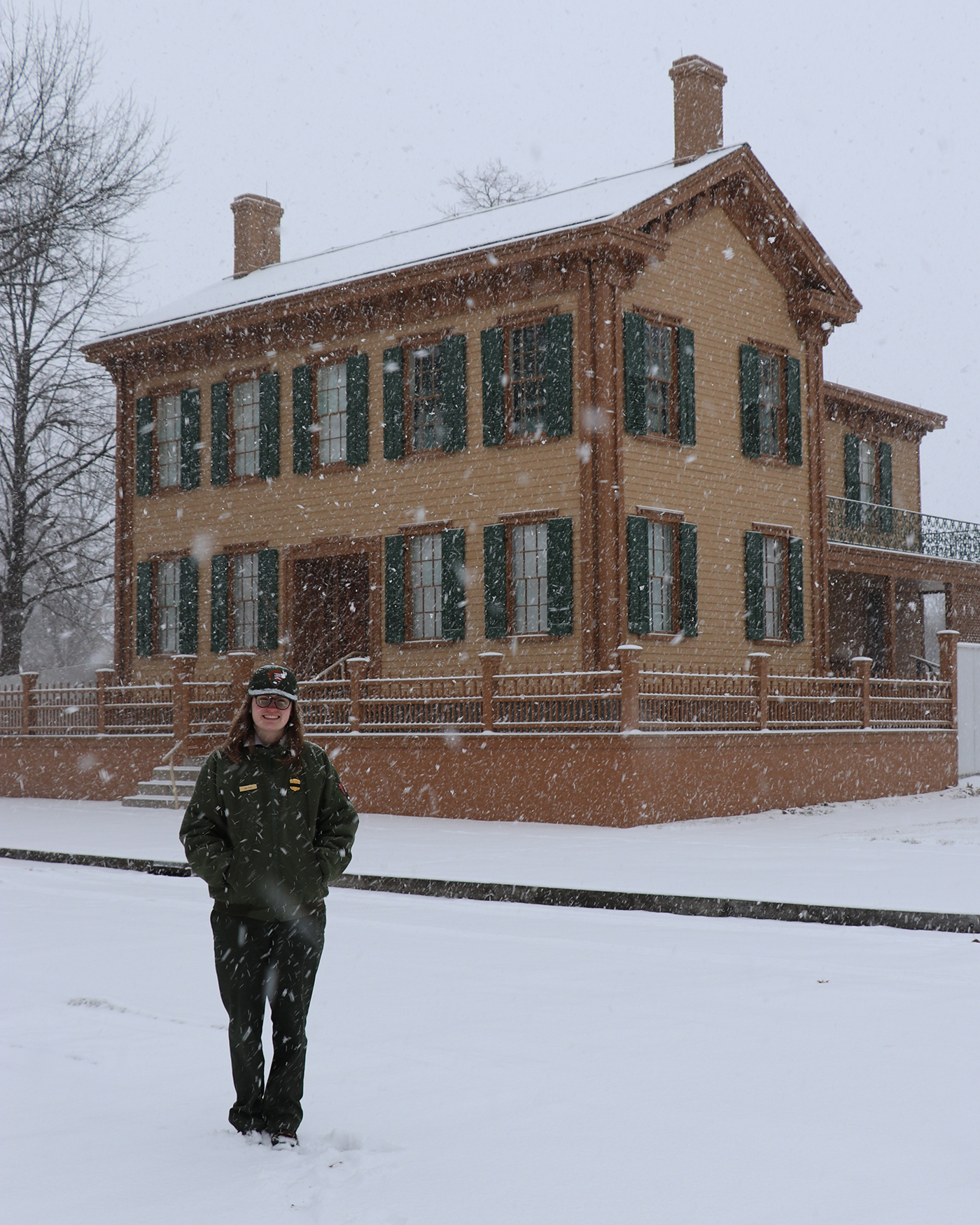 Anna Newby '24 outside of the Lincoln Home National Historic Site in Springfield, Illinois.