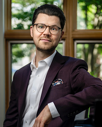 Composer and conductor Jake Runestad