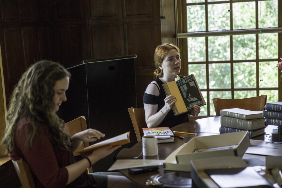 Maureen Sullivan ’18, Emma Jean Meyer ’19, Jessica Halter ’18 , and Professor Leslie Kathleen Hankins work in the Van Etten-Lacey House. 1