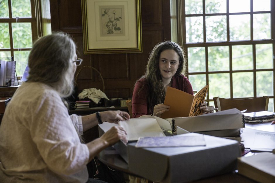 Maureen Sullivan ’18, Emma Jean Meyer ’19, Jessica Halter ’18 , and Professor Leslie Kathleen Hankins work in the Van Etten-Lacey House. 23