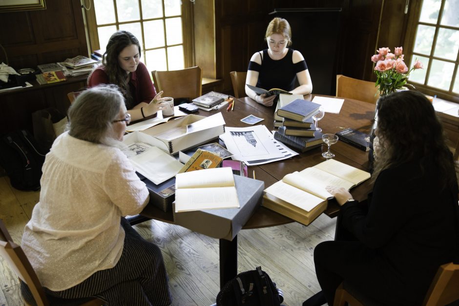 Maureen Sullivan ’18, Emma Jean Meyer ’19, Jessica Halter ’18 , and Professor Leslie Kathleen Hankins work in the Van Etten-Lacey House. 19