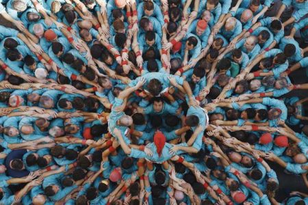 Castellers in Vilafranca del Penedès, Catalonia, Spain. (© HUMANKIND Production – all rights reserved)