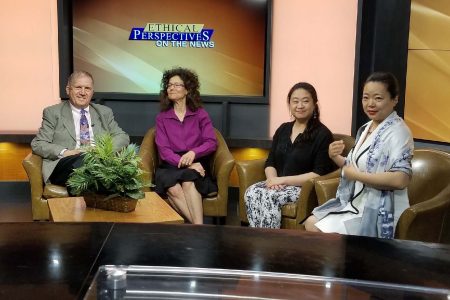 Cornell’s Associate Director of Admission Ling Zhang, Professor of Russian Lynne Ikach, and Professor of Computer Science Leon Tabak held a discussion on “Ethical Perspectives on the News” about welcoming international students.