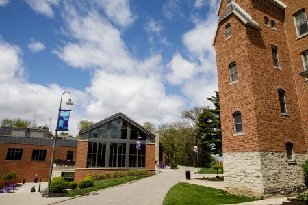 Thomas Commons on the Cornell College campus