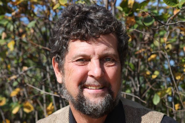 A pioneer of the local food movement will speak at Cornell College on Feb. 20 at 7:30 p.m. in the Hall-Perrine Room of Thomas Commons. Gary Nabhan ’73 returns to campus to speak on “Food from the Radical Center,” which is the name of his new book. The event is free and open to the […]