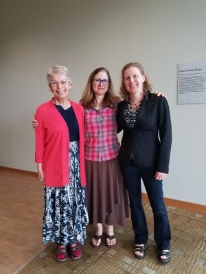 Tamara Malmberg Andrews ’80 (left), Professor of French Devan Baty, and Associate Professor of French Rebecca Wines