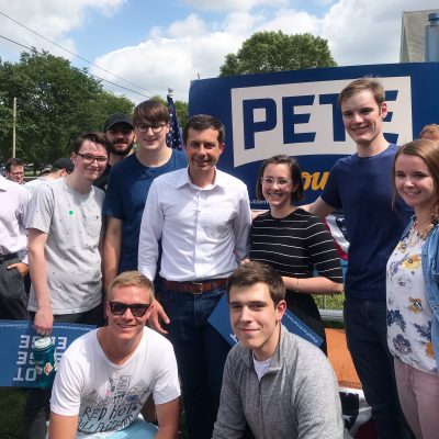 Students with presidential candidate Pete Buttigieg