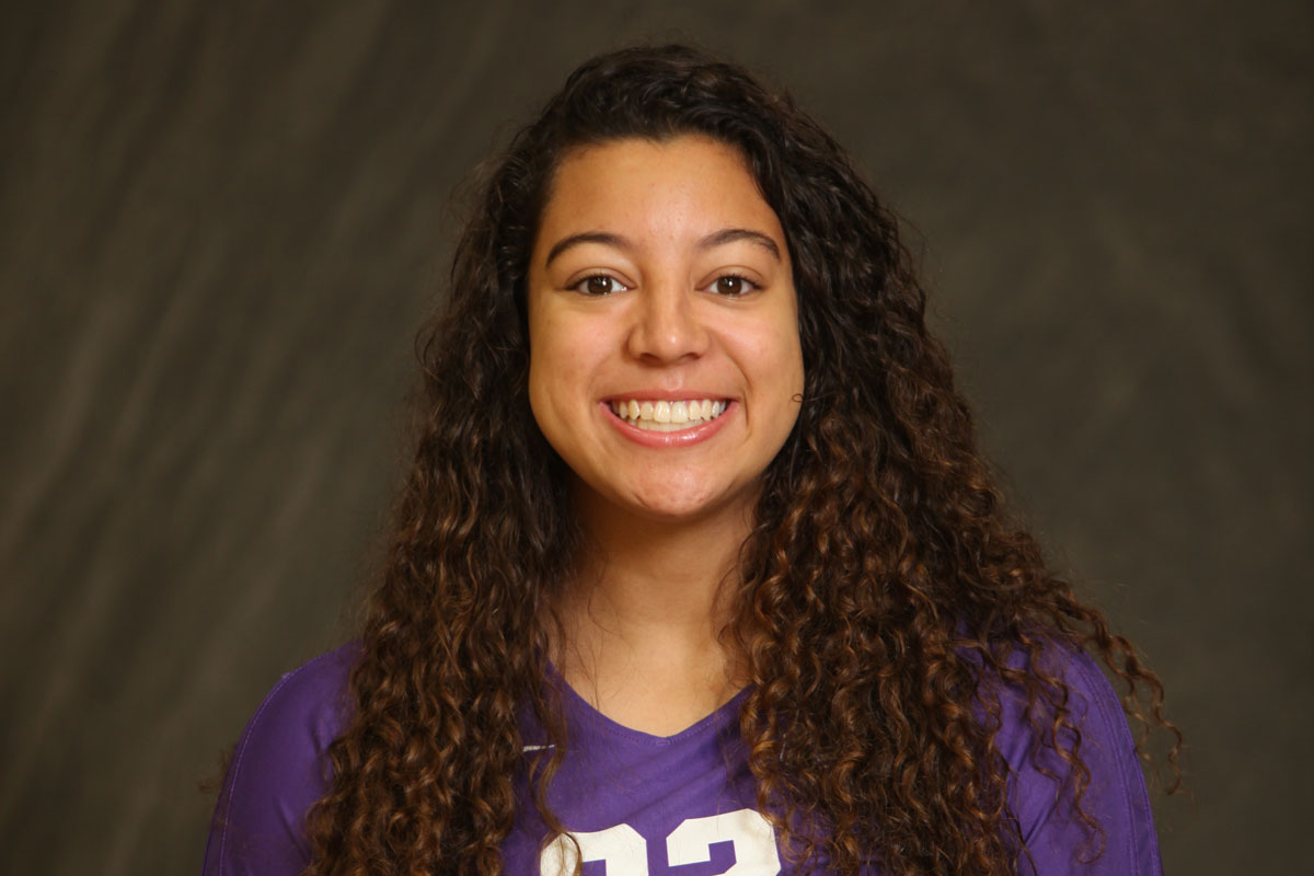 Kyrstyn Dyson: Engineering and volleyball | Cornell College