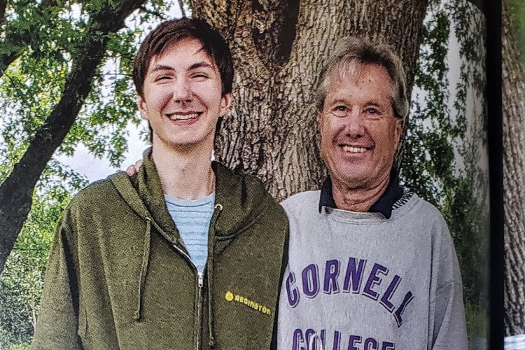 Indigo Meads ’23 and his grandfather Ted Meads ’67.