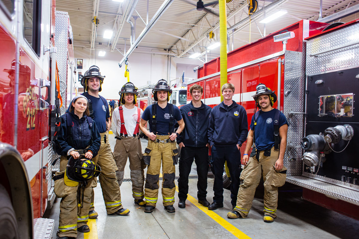 Fire-EMT-students-3x2